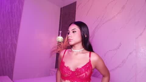 Nicole online show from 8, 2, 2026