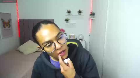          online show from 28, 2, 2025