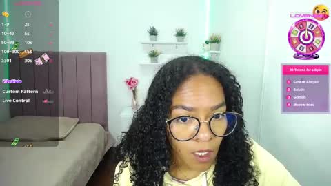          online show from 25, 9, 2025