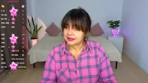 Snapshot of nika_light chatting on 3, 12, 2025 Nika light online show from 3, 12, 2025