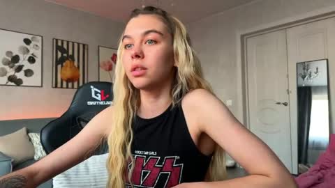 Russian sweet baby online show from 16, 5, 2026