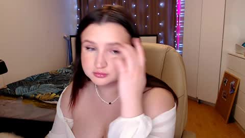 nikaking22 online show from 8, 12, 2024