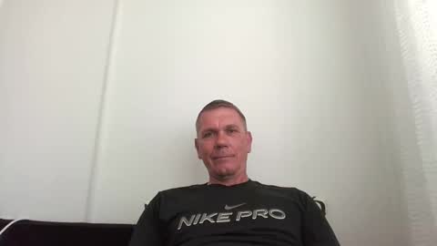 nikan77 online show from 25, 4, 2026