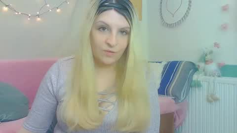 Snapshot of niki_leex chatting on 27, 2, 2026 niki_leex online show from 27, 2, 2026