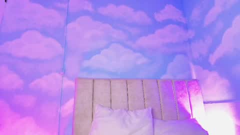    online show from 21, 4, 2026