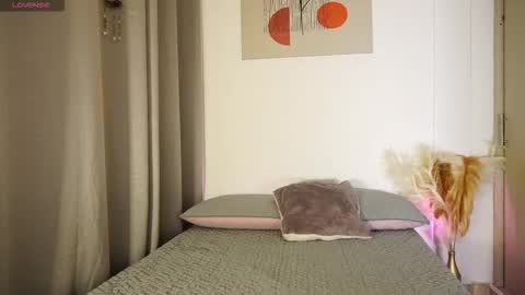 Nikita Luan online show from 4, 3, 2026