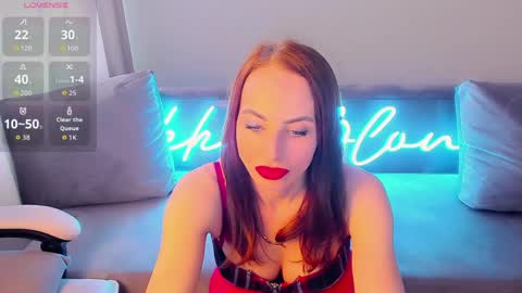 nikki_blondiee online show from 9, 4, 2026