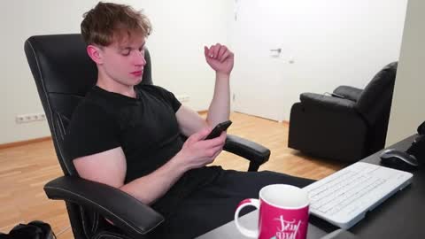 nikki online show from 21, 4, 2026