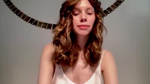 Nikki online show from 6, 2, 2025