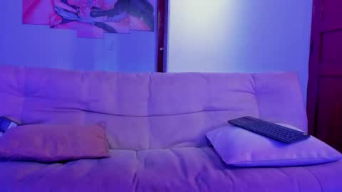 Snapshot of nikki_uwu chatting on 7, 2, 2026 nikki_uwu online show from 7, 2, 2026