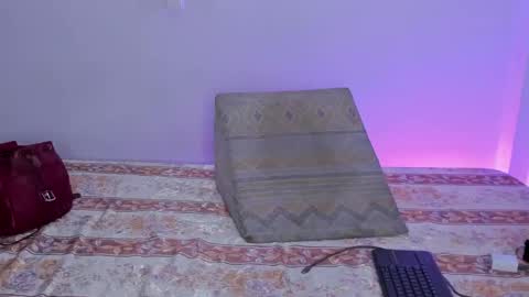 Snapshot of nikki_uwu chatting on 24, 2, 2026 nikki_uwu online show from 24, 2, 2026