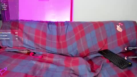 Snapshot of nikki_uwu chatting on 8, 3, 2026 nikki_uwu online show from 8, 3, 2026