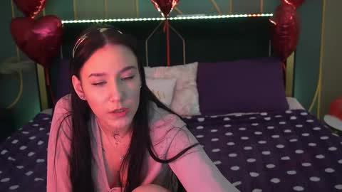 Nikki online show from 18, 2, 2025