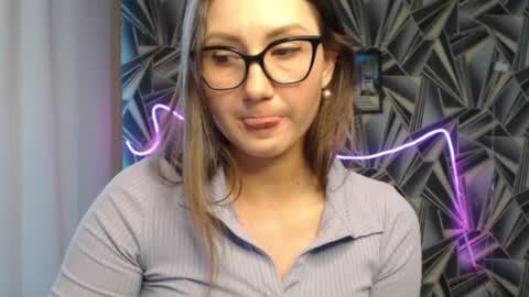 nikkikiss___ online show from 5, 6, 2026