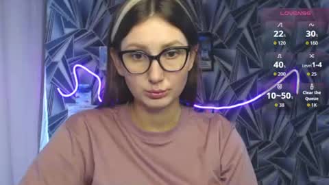 nikkikiss___ online show from 22, 7, 2026