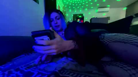 Nikki Neverland online show from 28, 4, 2026