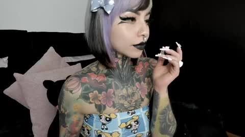 Nikki Ramone   online show from 25, 2, 2025