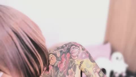 Nikki Ramone   online show from 8, 10, 2025