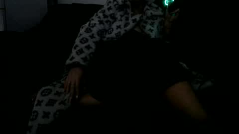 Niquita Sparkles online show from 22, 12, 2024