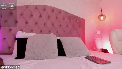 nikky_red__ online show from 23, 4, 2026