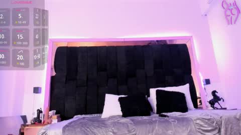     online show from 24, 2, 2025