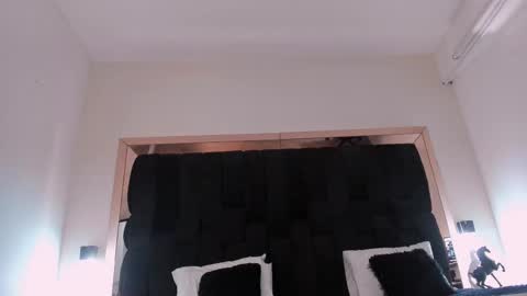     online show from 2, 3, 2025