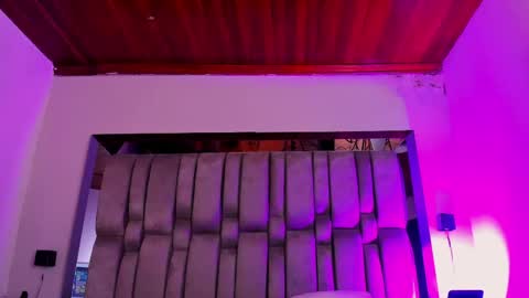     online show from 22, 4, 2026