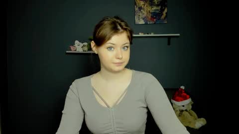 Snapshot of nikol_kitt chatting on 21, 1, 2025 Little Niko Help me reach my goals online show from 21, 1, 2025