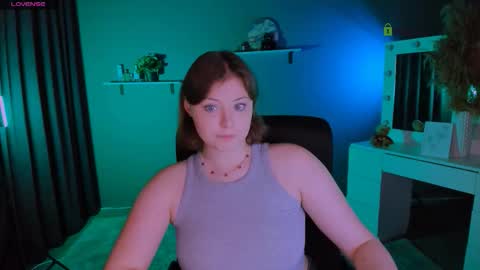 Snapshot of nikol_kitt chatting on 22, 9, 2025 Little Niko Help me reach my goals online show from 22, 9, 2025