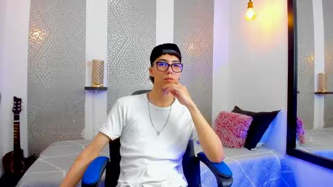    online show from 4, 2, 2025