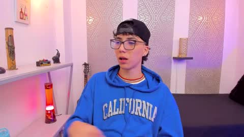    online show from 10, 9, 2025