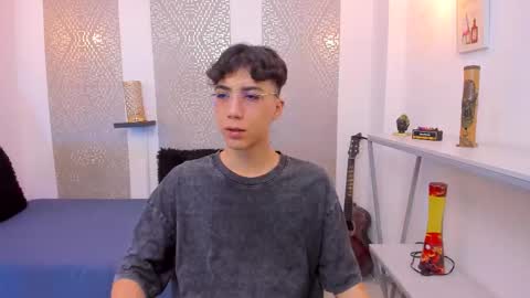    online show from 31, 10, 2025