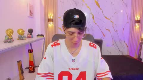    online show from 22, 4, 2026