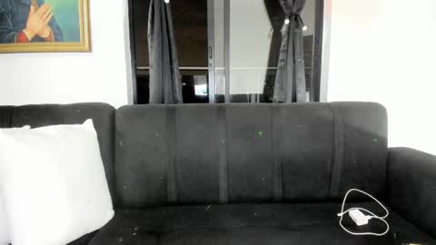 Snapshot of nikoleevanss chatting on 1, 10, 2025 Nikole online show from 1, 10, 2025