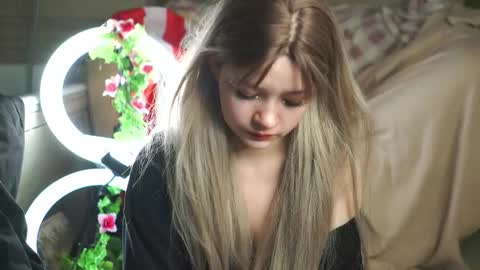 nikoli_naw online show from 12, 9, 2025