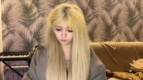 nikoli_naw online show from 25, 5, 2026
