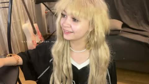 nikoli_naw online show from 9, 7, 2026