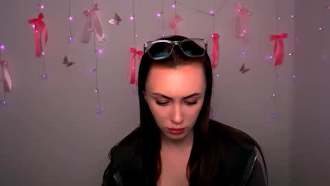 nikonara_ online show from 27, 4, 2026