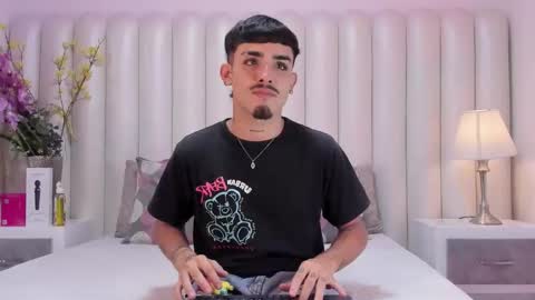 Niko Stone online show from 22, 4, 2026