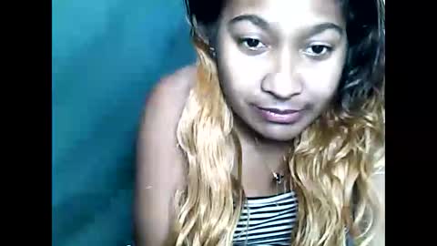 nilaina330940 online show from 25, 5, 2026