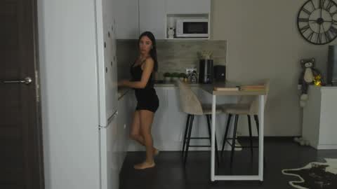 Bella online show from 23, 4, 2026