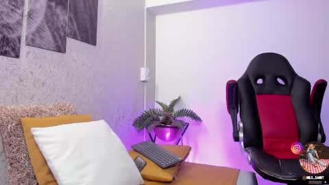 Snapshot of nils_saint chatting on 1, 10, 2025 Nils online show from 1, 10, 2025