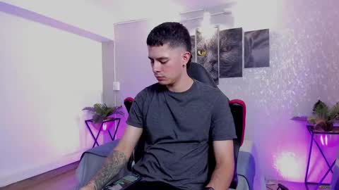 Snapshot of nils_saint chatting on 12, 10, 2025 Nils online show from 12, 10, 2025