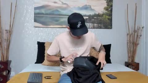 Snapshot of nils_saint chatting on 17, 10, 2025 Nils online show from 17, 10, 2025