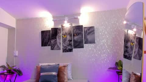 Snapshot of nils_saint chatting on 25, 10, 2025 Nils online show from 25, 10, 2025