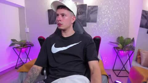 Snapshot of nils_saint chatting on 9, 11, 2025 Nils online show from 9, 11, 2025