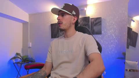 Snapshot of nils_saint chatting on 22, 11, 2025 Nils online show from 22, 11, 2025