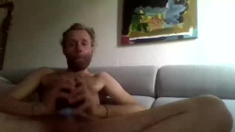 Snapshot of nilsberlin99 chatting on 28, 10, 2025 nilsberlin99 online show from 28, 10, 2025