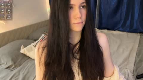 Snapshot of nimfaheart chatting on 5, 2, 2025 Jennet online show from 5, 2, 2025