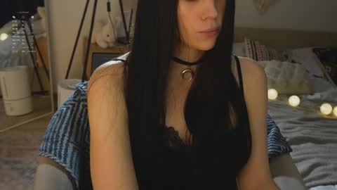 Snapshot of nimfaheart chatting on 13, 12, 2025 Jennet online show from 13, 12, 2025